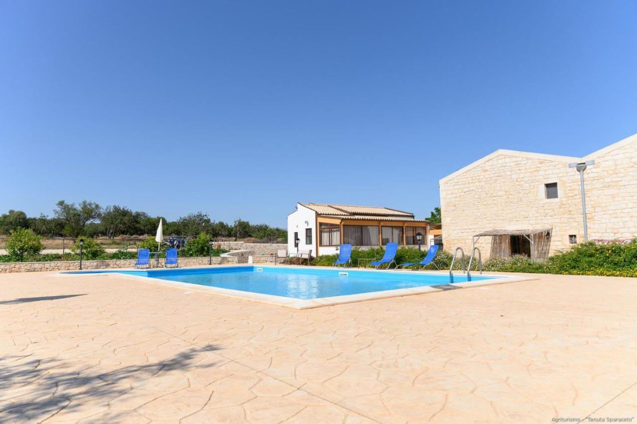 Agriturismo Tenuta Sparaceto Modica Exterior foto